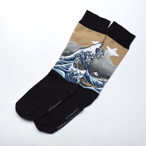 NWOT Hokusai's "The Great Wave" Art Socks